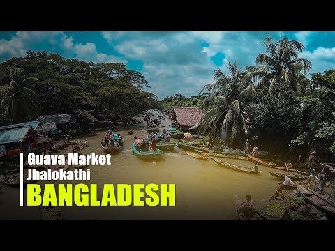 THE LARGEST FLOATING MARKET IN BANGLADESH II Swarupkathi, Barishal II TRAVEL FILM.