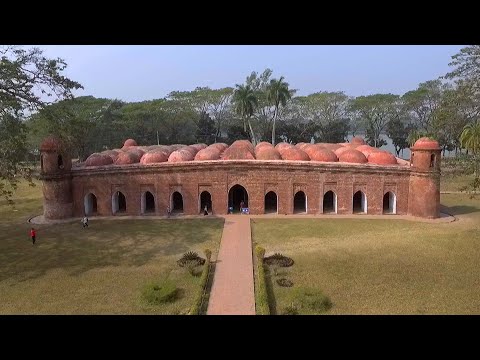 বাগেরহাটের ঐতিহাসিক 'ষাটগম্বুজ মসজিদ' ।  Travel World Famous 'Sixty Dome Mosque' in Bangladesh