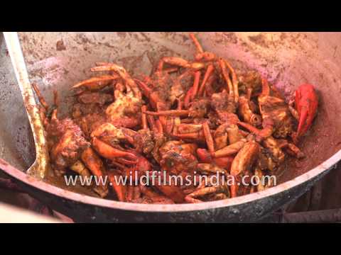 Fresh Crab street food at Patenga Sea Beach, Chittagong – Travel in Bangladesh