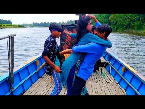 নৌকায় Latest Rajastani Songs  Dj Wala Babu Mera Gaana Chala Do | Bangla new boat Dance Performance