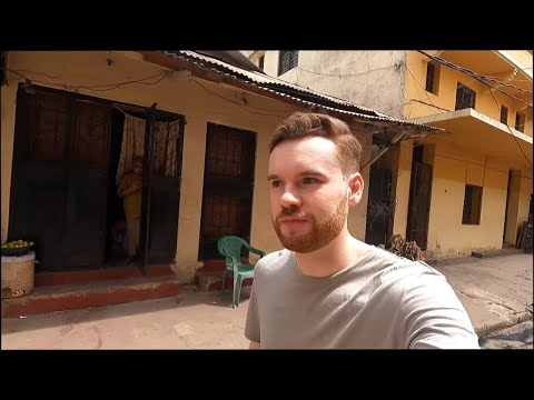 Walking Alone in Old Mombasa, Kenya 🇰🇪