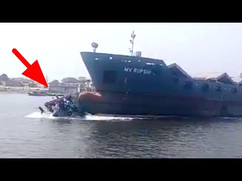 Dangerous Ship Accident! | Ship crash with Launch Dhaka Bangladesh | Launch accident,planet plus tv