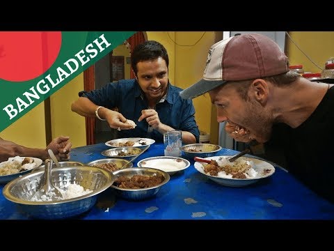 TOURIST EATS BANGLADESH FOOD