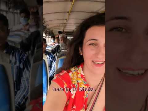 Crazy bus ride to Haji Biryani in Bangladesh 🇧🇩