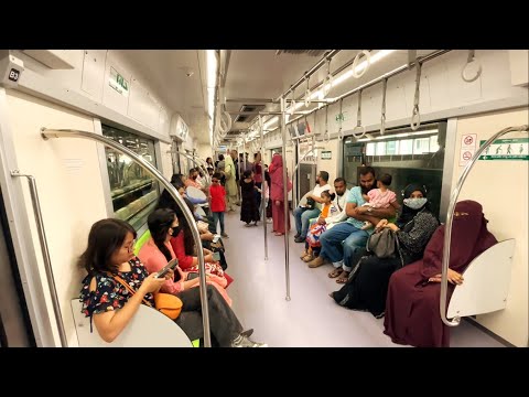 🇧🇩 Bangladesh – People Enjoy Dhaka Metro Rail Train Journey on the weekend