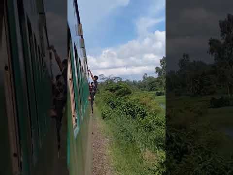 Risky Train Journey in Bangladesh|| Shot on pixel || #beautiful #nature #journey #travel #bangladesh