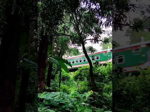 #bangladesh #travel #train #india