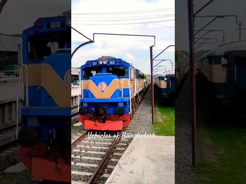 GT42ACL #viral #crossing #traintravel #bangladesh #travel #railwayline #shortvideo #trending #shorts