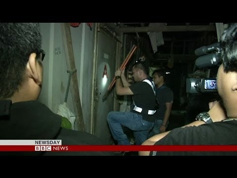 MALAYSIA RAIDS: 10,000 POLICEMEN IN SEARCH OF ILLEGAL WORKERS – BBC NEWS