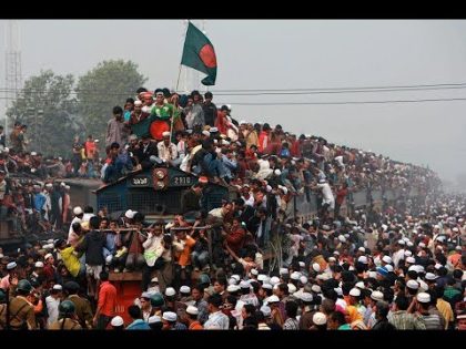 Most Crowded Train In The World   Bangladesh and Indian Trains – Extreme Trip
