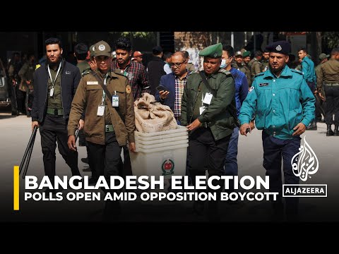 Bangladesh goes to the polls boycotted by the opposition